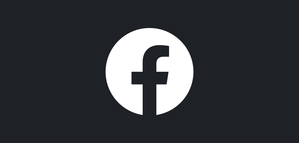 Logotipo de Facebook sobre un fondo oscuro
