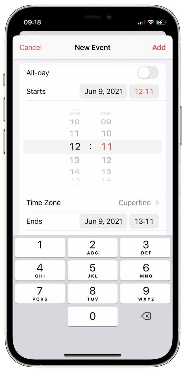 Captura de pantalla de iPhone que muestra el selector de selector de marcación de tiempo basado en rueda para Recordatorios de Apple en iOS 17