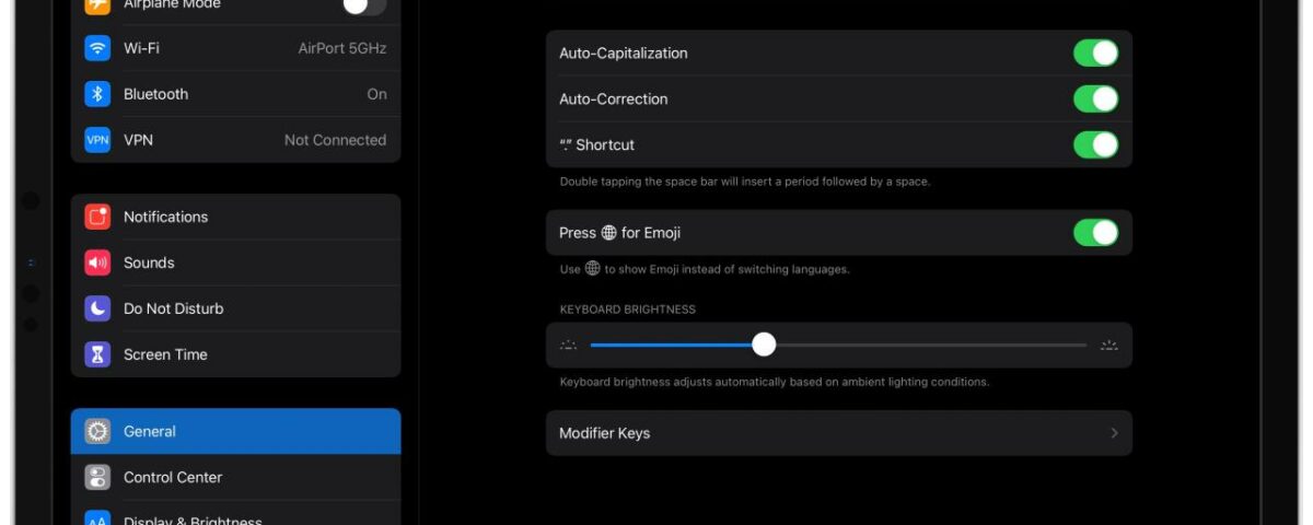 Una captura de pantalla que muestra la configuración del teclado en el iPad con la opción de usar la tecla Globo para el selector de emoji activada