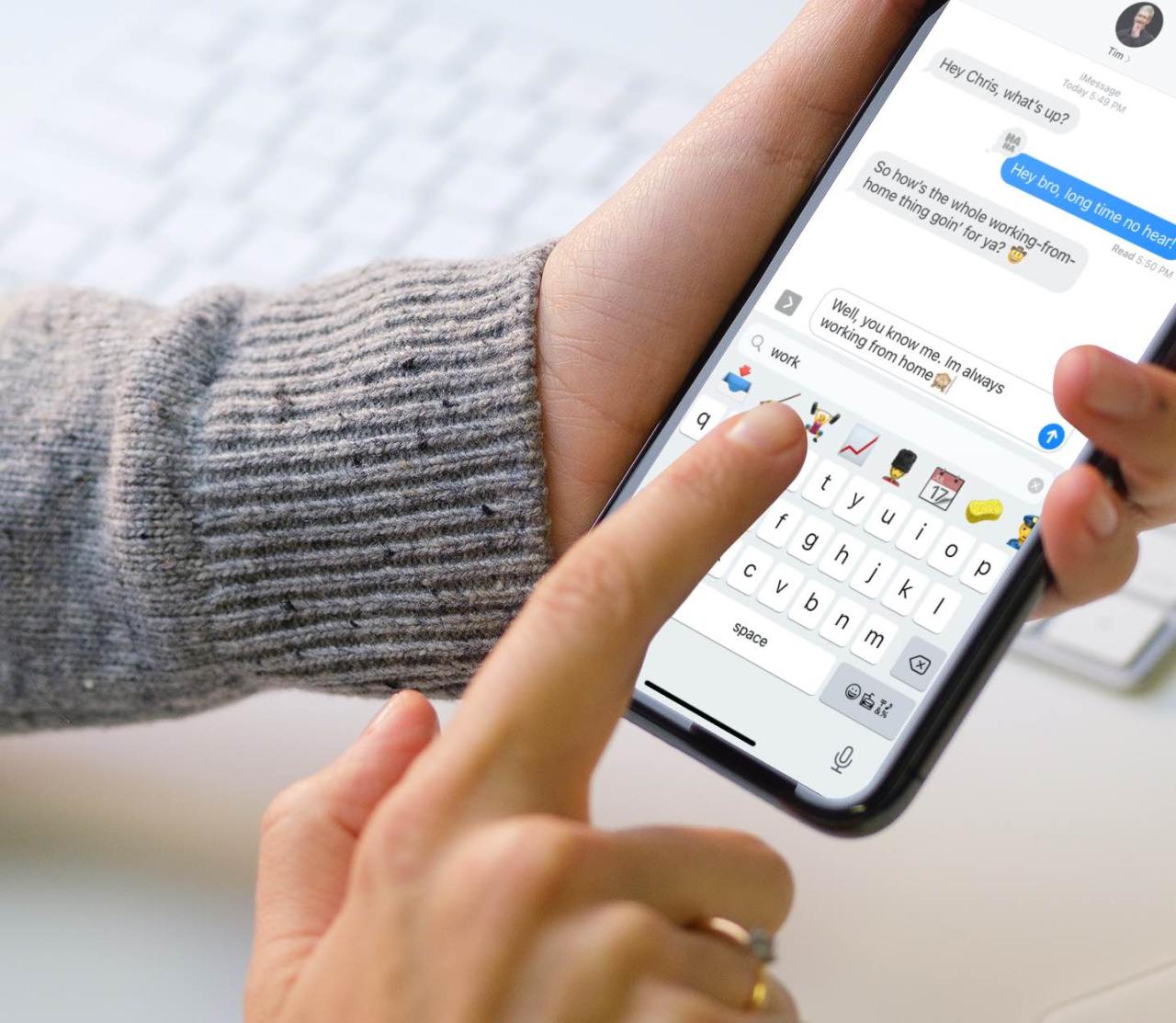 Mensajes de iOS 17: búsqueda de emoji en iPhone