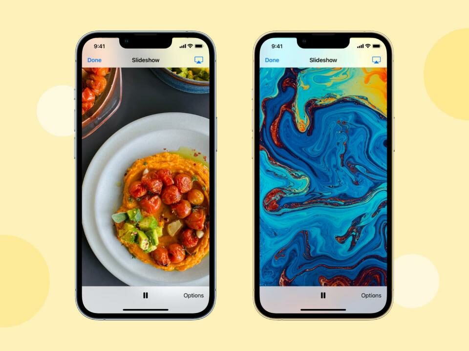 Dos iPhones que muestran una presentación de diapositivas en curso de imágenes